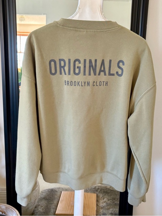 Originals Brooklyn Cloth Tops - ORIGINALS BROOKLYN CLOTH Long Sleeve Sweatshirt